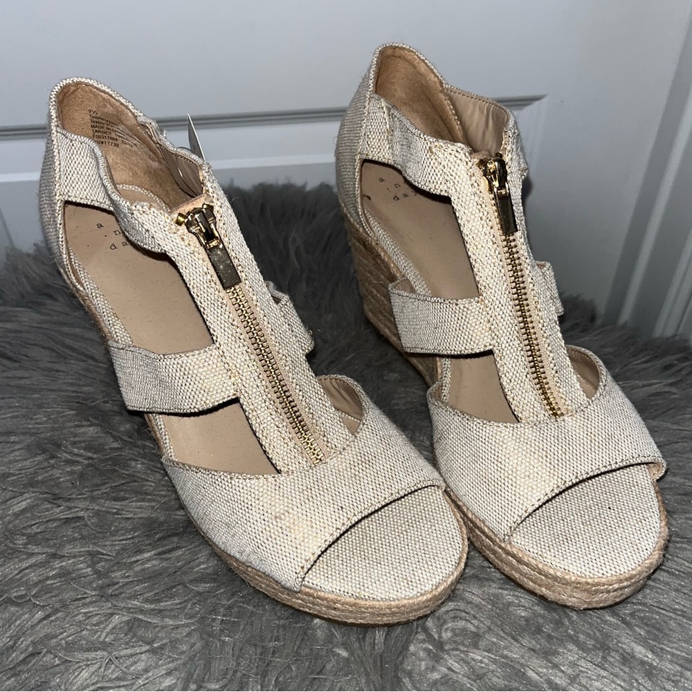 Summer Wedge Sandals size 9 1/2